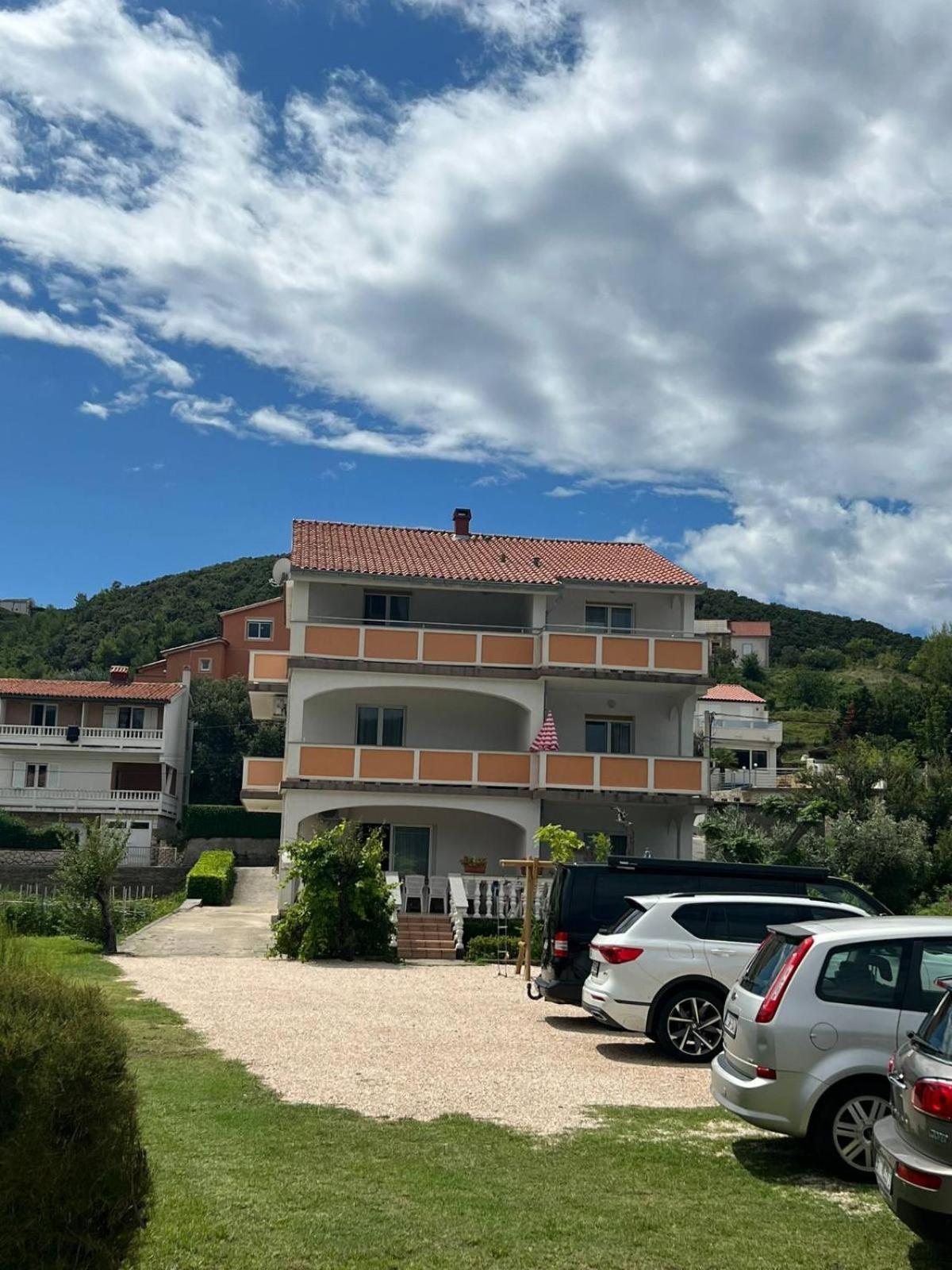 Tomulic Jasna I Miljenko Apartment Supetarska Draga Ngoại thất bức ảnh