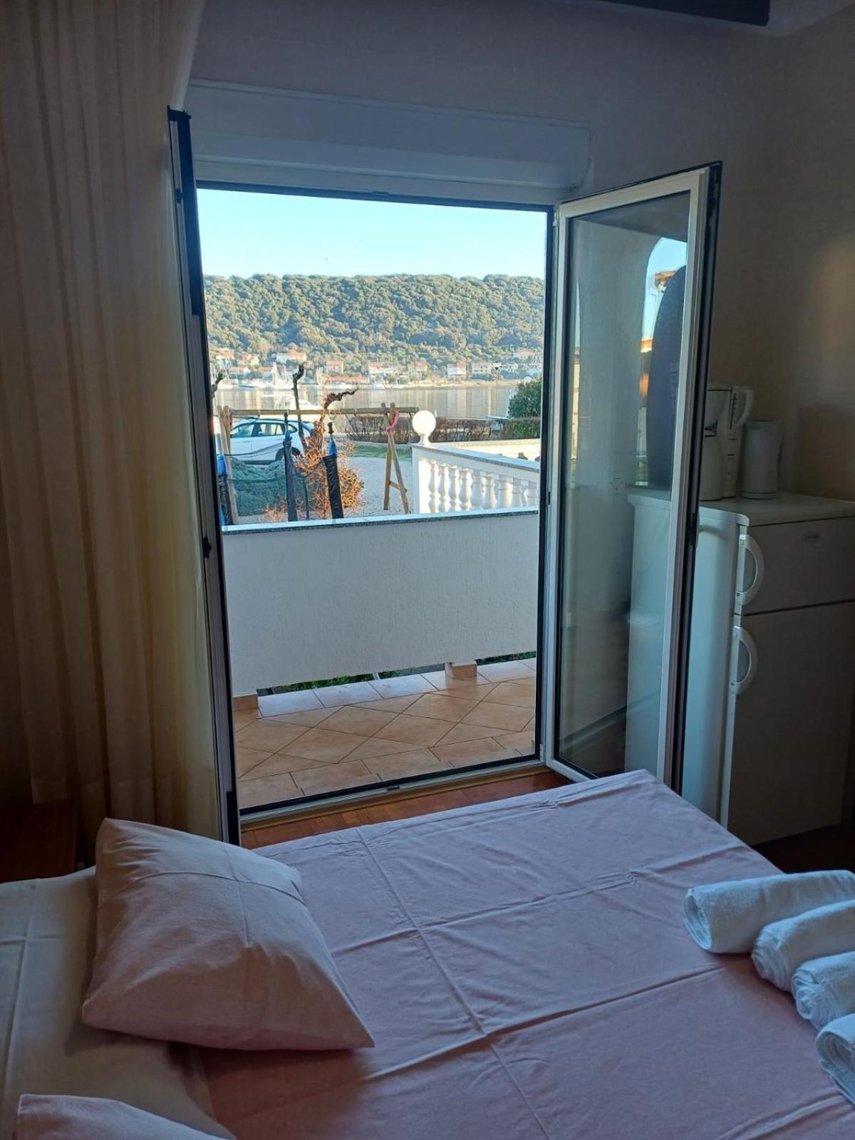Tomulic Jasna I Miljenko Apartment Supetarska Draga Ngoại thất bức ảnh