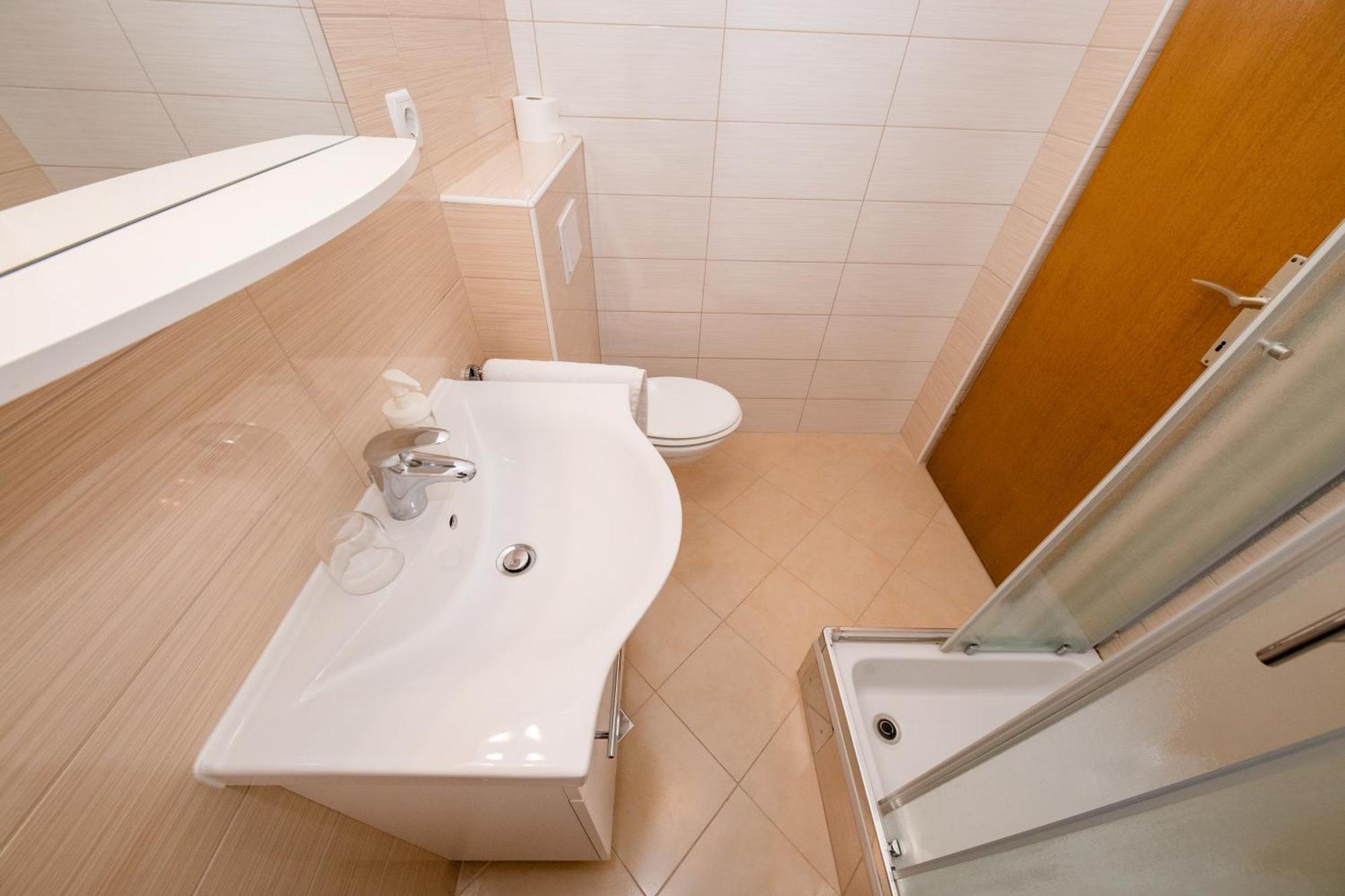 Tomulic Jasna I Miljenko Apartment Supetarska Draga Ngoại thất bức ảnh