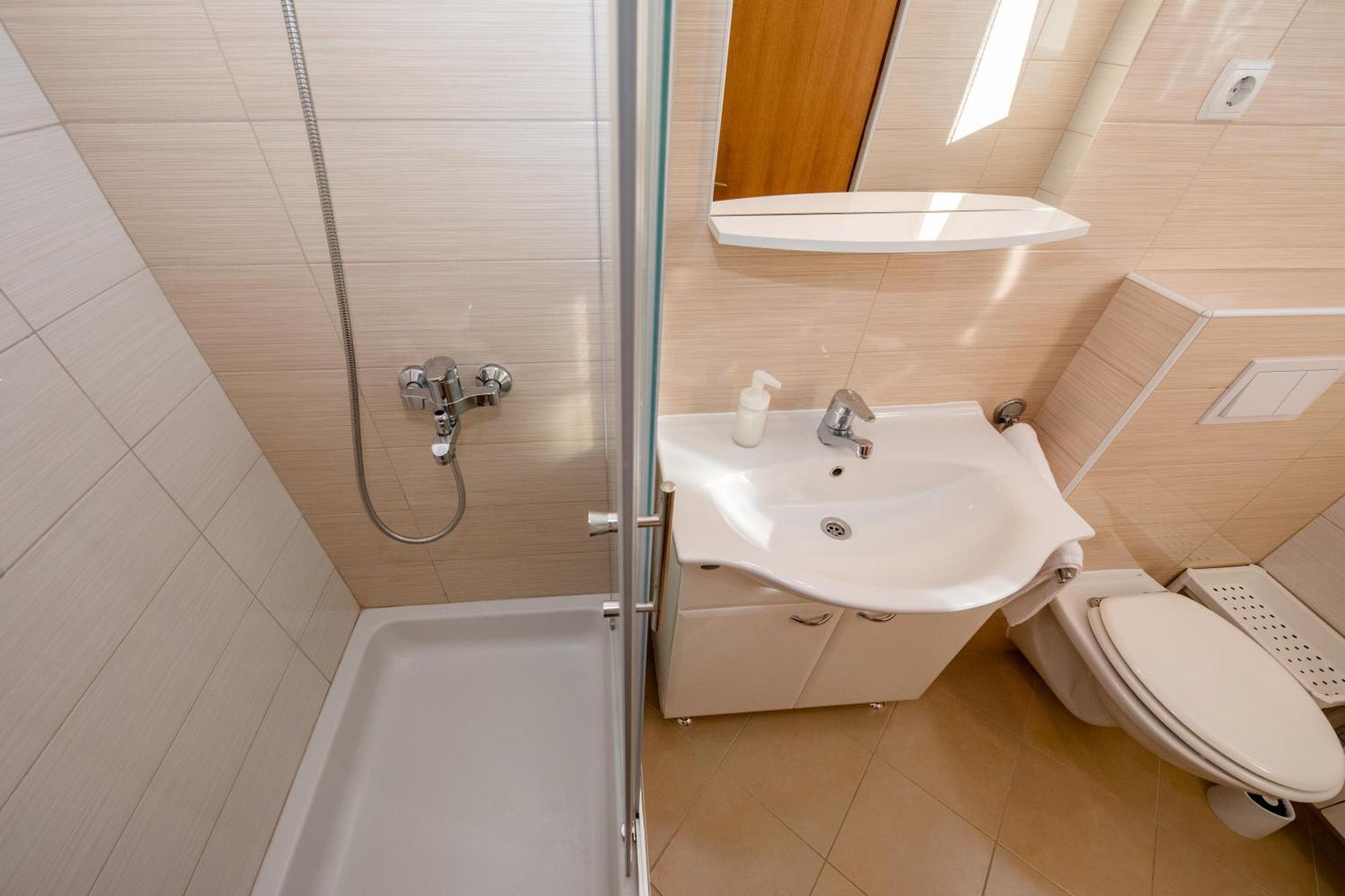 Tomulic Jasna I Miljenko Apartment Supetarska Draga Ngoại thất bức ảnh