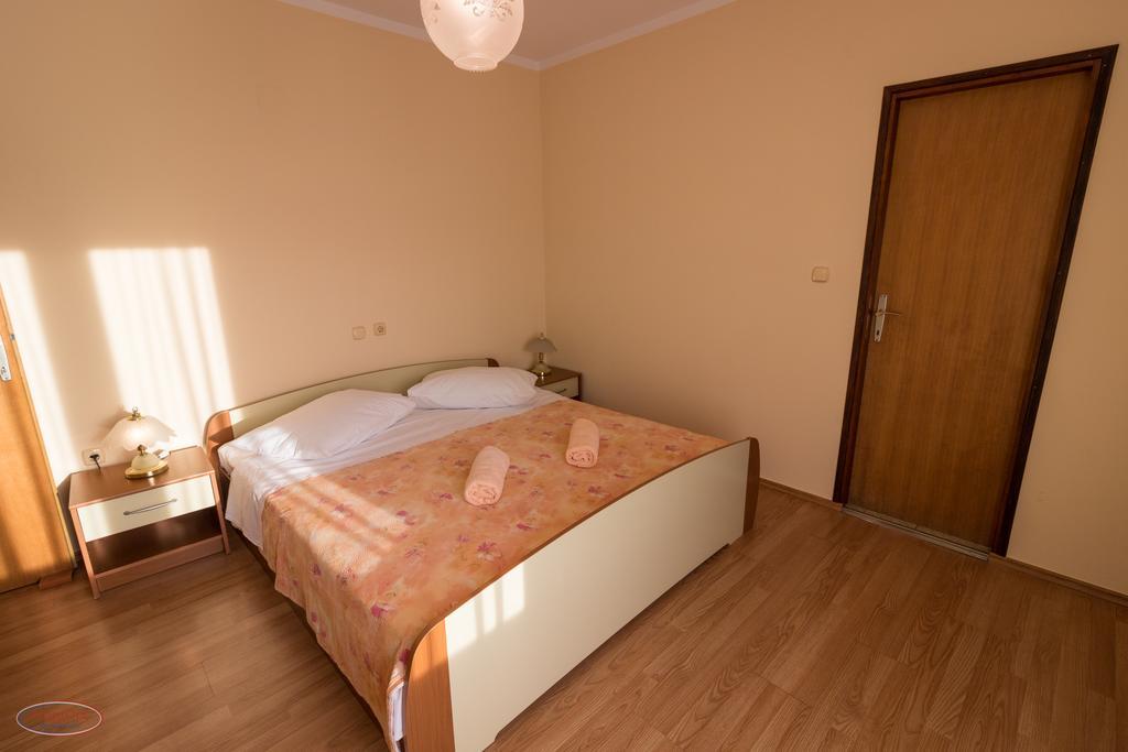Tomulic Jasna I Miljenko Apartment Supetarska Draga Ngoại thất bức ảnh
