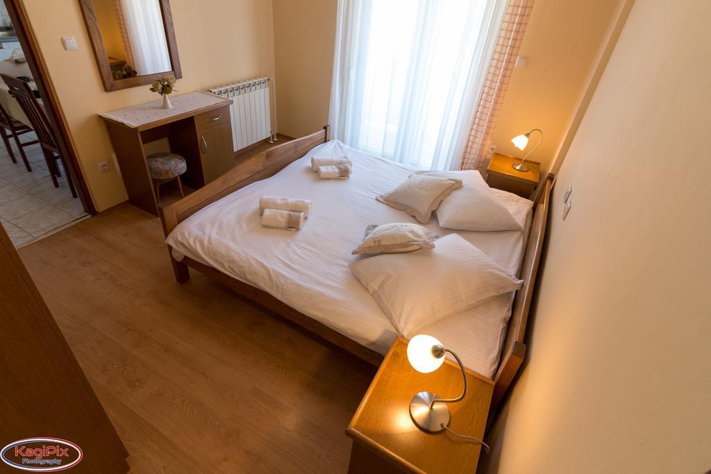 Tomulic Jasna I Miljenko Apartment Supetarska Draga Ngoại thất bức ảnh